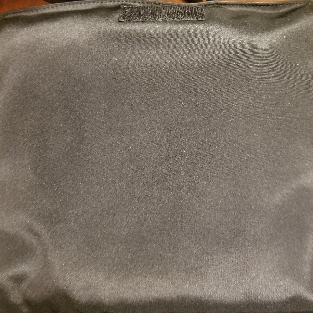 Classy Handbag - image 7